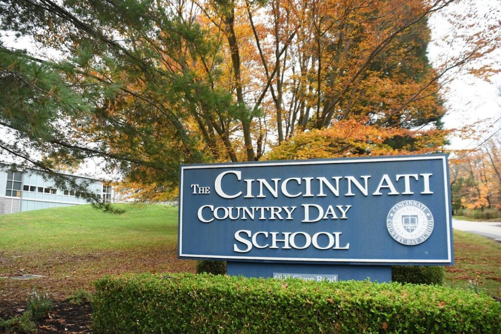 Cincinnati Country Day School Sign
